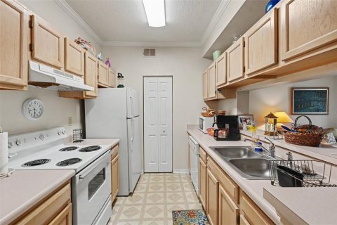 Condo in Tampa, Florida, 1 bedroom  № 2201741 - photo 7