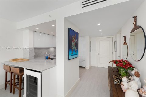 Condominio en venta en Miami, Florida, 1 dormitorio, 73.49 m2 № 2154882 - foto 12