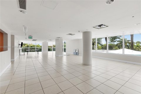 Condominio en venta en Miami, Florida, 1 dormitorio, 73.49 m2 № 2154882 - foto 25