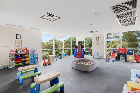 Condominio en venta en Miami, Florida, 1 dormitorio, 73.49 m2 № 2154882 - foto 24