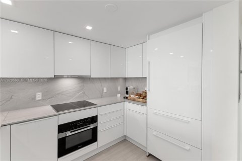 Condominio en venta en Miami, Florida, 1 dormitorio, 73.49 m2 № 2154882 - foto 15