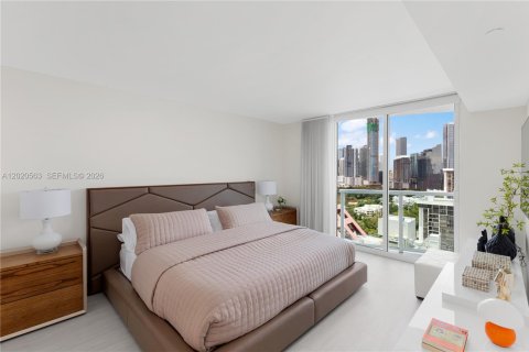 Condominio en venta en Miami, Florida, 1 dormitorio, 73.49 m2 № 2154882 - foto 16
