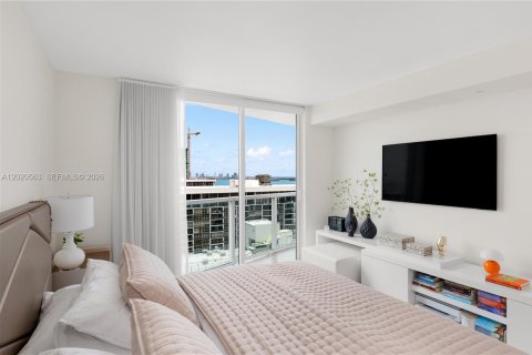 Condominio en venta en Miami, Florida, 1 dormitorio, 73.49 m2 № 2154882 - foto 17
