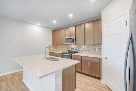 Casa en venta en Haines City, Florida, 4 dormitorios, 219.62 m2 № 1831211 - foto 13