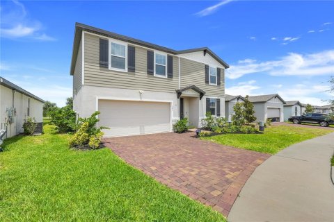 Casa en venta en Haines City, Florida, 4 dormitorios, 219.62 m2 № 1831211 - foto 2