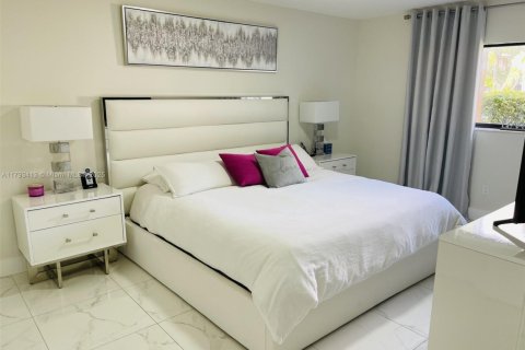 Condominio en venta en Miami, Florida, 2 dormitorios, 80.82 m2 № 1699919 - foto 6