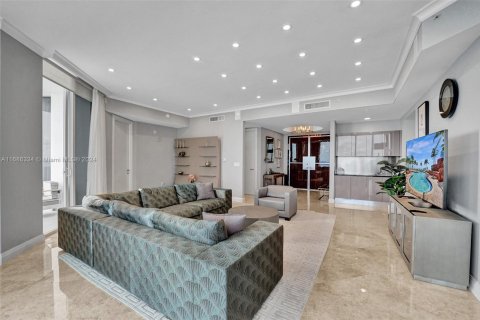 Купить кондоминиум в Санни-Айлс-Бич, Флорида 3 спальни, 226.22м2, № 1950699 - фото 13