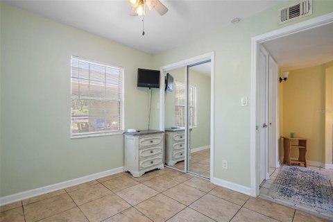 Villa ou maison à vendre à Saint Petersburg, Floride: 2 chambres, 71.35 m2 № 1908268 - photo 12