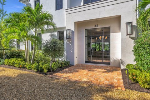 House in Jupiter Island, Florida 4 bedrooms, 321.26 sq.m. № 2082105 - photo 4