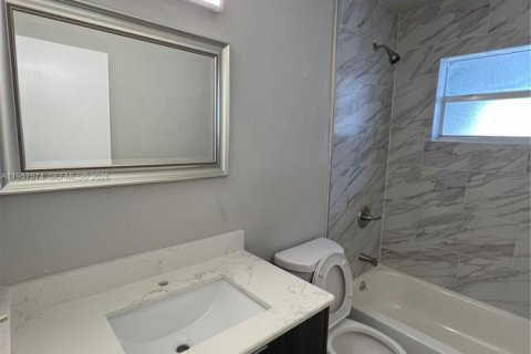 Casa en venta en Oakland Park, Florida, 3 dormitorios, 106.28 m2 № 2053485 - foto 7