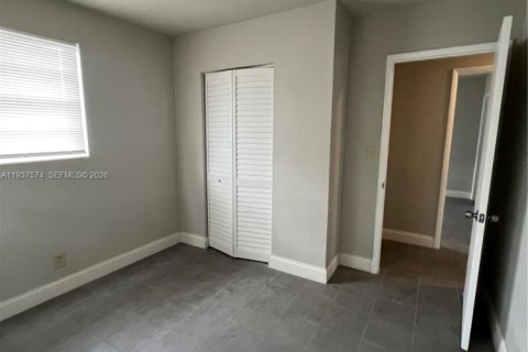 Casa en venta en Oakland Park, Florida, 3 dormitorios, 106.28 m2 № 2053485 - foto 10