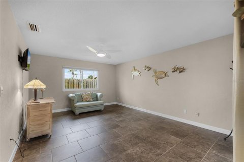 House in Ormond Beach, Florida 3 bedrooms, 143.72 sq.m. № 1822520 - photo 21