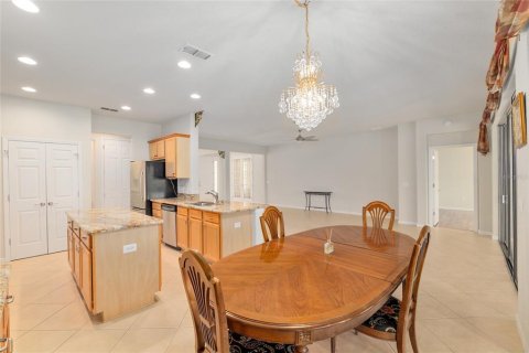 House in Ocala, Florida 3 bedrooms, 197.14 sq.m. № 1741111 - photo 11