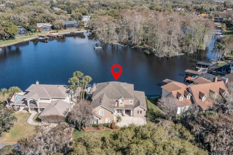 Casa en Kissimmee, Florida 6 dormitorios, 432.37 m2 № 2114200