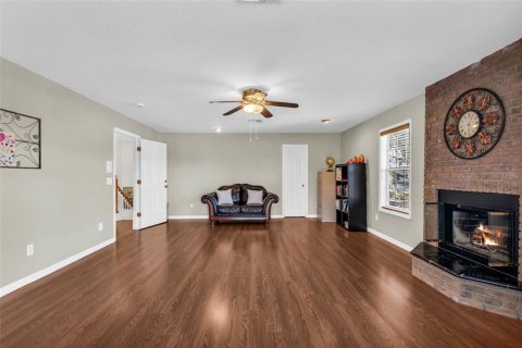 Casa en venta en Kissimmee, Florida, 6 dormitorios, 432.37 m2 № 2114200 - foto 28