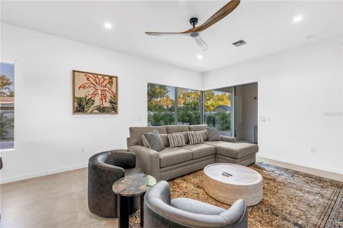 Villa ou maison à louer à Sarasota, Floride: 5 chambres, 314.57 m2 № 2096596 - photo 18