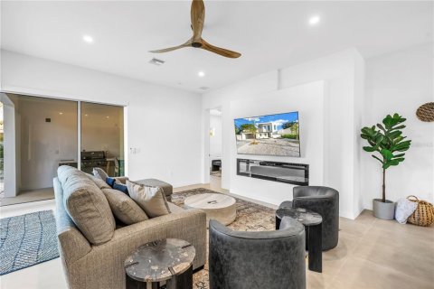 Villa ou maison à louer à Sarasota, Floride: 5 chambres, 314.57 m2 № 2096596 - photo 16