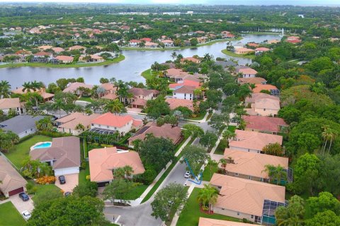 Casa en alquiler en Weston, Florida, 4 dormitorios, 257.99 m2 № 1993503 - foto 18