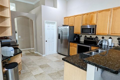 Casa en alquiler en Weston, Florida, 4 dormitorios, 257.99 m2 № 1993503 - foto 5