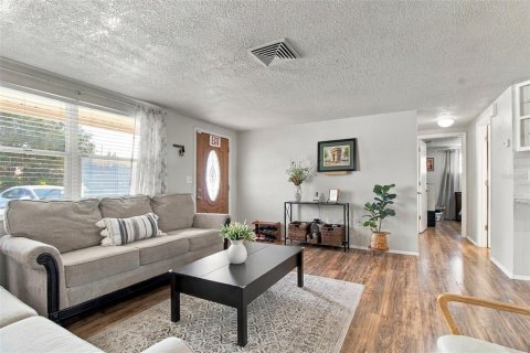 Villa ou maison à vendre à Port Richey, Floride: 4 chambres, 144.93 m2 № 2436736 - photo 8
