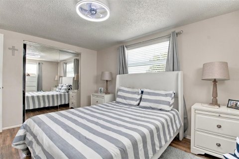 Villa ou maison à vendre à Port Richey, Floride: 4 chambres, 144.93 m2 № 2436736 - photo 18