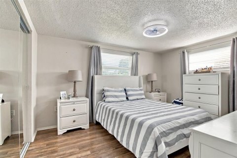 Villa ou maison à vendre à Port Richey, Floride: 4 chambres, 144.93 m2 № 2436736 - photo 17