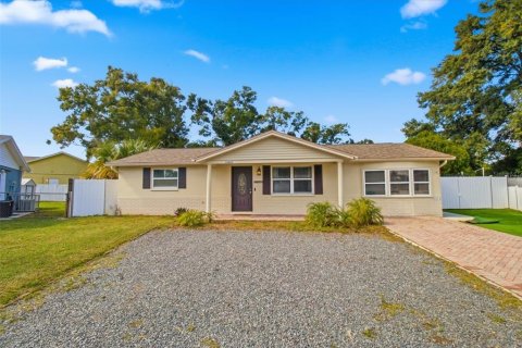 Villa ou maison à vendre à Port Richey, Floride: 4 chambres, 144.93 m2 № 2436736 - photo 2