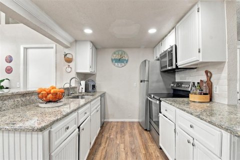 Villa ou maison à vendre à Port Richey, Floride: 4 chambres, 144.93 m2 № 2436736 - photo 13