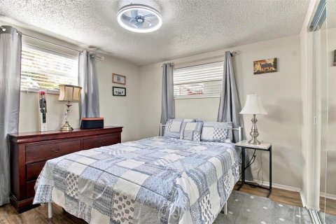 Villa ou maison à vendre à Port Richey, Floride: 4 chambres, 144.93 m2 № 2436736 - photo 19
