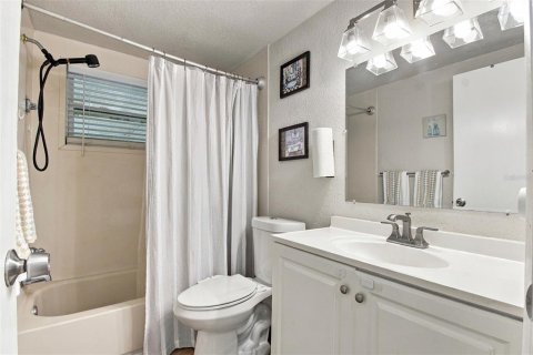 Villa ou maison à vendre à Port Richey, Floride: 4 chambres, 144.93 m2 № 2436736 - photo 21