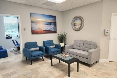 Commercial property in Lake Mary, Florida 119.01 sq.m. № 2237723 - photo 12