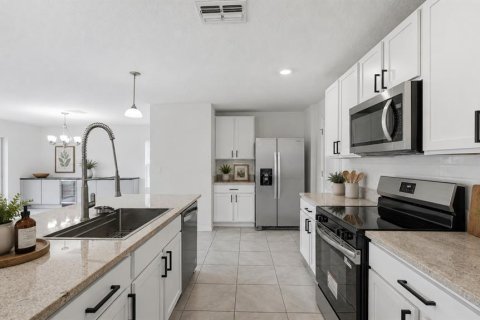 Villa ou maison à vendre à Bradenton, Floride: 4 chambres, 208.84 m2 № 2219603 - photo 8