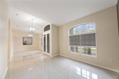 House in Tampa, Florida 5 bedrooms, 282.79 sq.m. № 1558154 - photo 6