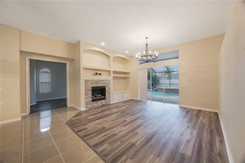 House in Tampa, Florida 5 bedrooms, 282.79 sq.m. № 1558154 - photo 16