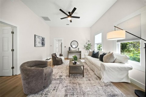 Villa ou maison à vendre à Tampa, Floride: 3 chambres, 121.24 m2 № 1898920 - photo 5