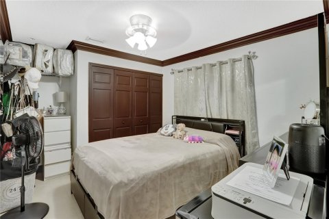 House in Miami Gardens, Florida 5 bedrooms, 155.05 sq.m. № 1844042 - photo 26