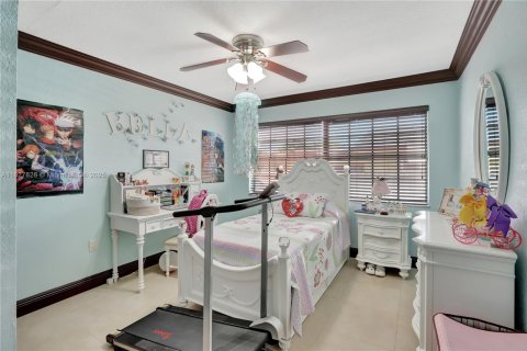 House in Miami Gardens, Florida 5 bedrooms, 155.05 sq.m. № 1844042 - photo 19