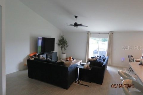 House in Auburndale, Florida 3 bedrooms, 166.95 sq.m. № 1725684 - photo 12