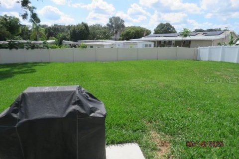 House in Auburndale, Florida 3 bedrooms, 166.95 sq.m. № 1725684 - photo 16