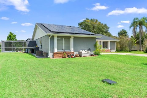 House in Kissimmee, Florida 4 bedrooms, 133.31 sq.m. № 1904938 - photo 5