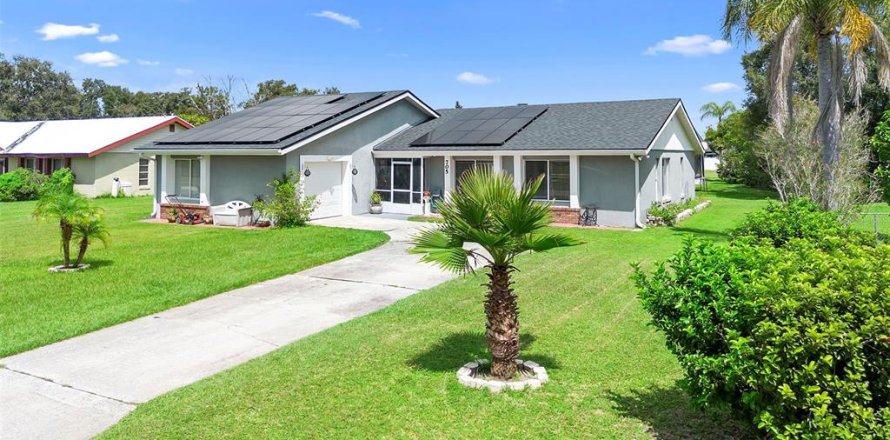 House in Kissimmee, Florida 4 bedrooms, 133.31 sq.m. № 1904938