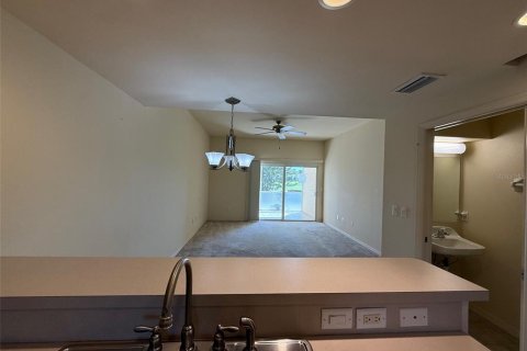 Touwnhouse à louer à Punta Gorda, Floride: 2 chambres, 109.53 m2 № 1651463 - photo 5