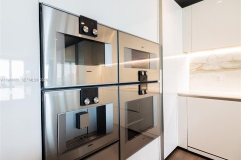 Condominio en venta en Bal Harbour, Florida, 3 dormitorios, 197.88 m2 № 2002431 - foto 23