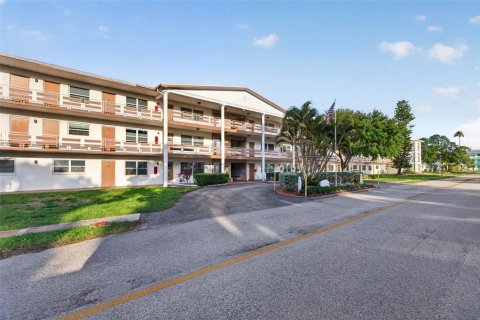 Condo à Saint Petersburg, Floride, 2 chambres № 2295409
