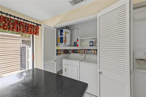 Copropriété à vendre à Hudson, Floride: 2 chambres, 106.28 m2 № 2383818 - photo 16