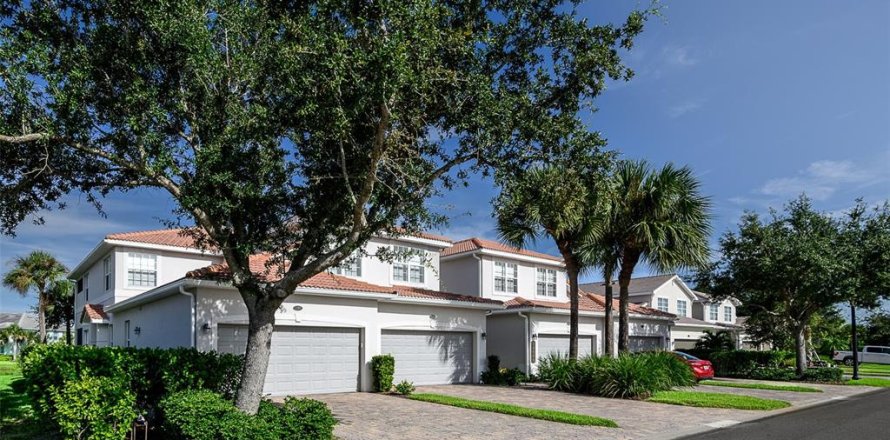 Condo in Punta Gorda, Florida, 3 bedrooms  № 2403579