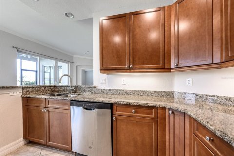 Condo in Punta Gorda, Florida, 3 bedrooms  № 2403579 - photo 8