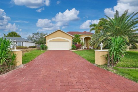 Villa ou maison à vendre à Port St. Lucie, Floride: 4 chambres, 233 m2 № 2083119 - photo 2