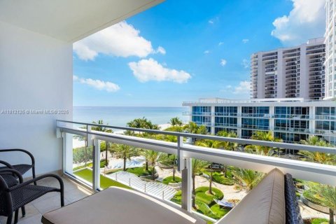 Condominio en venta en Miami Beach, Florida, 1 dormitorio, 61.5 m2 № 2034524 - foto 4