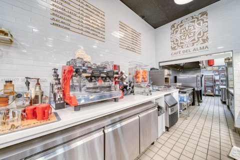 Immobilier commercial à vendre à North Miami Beach, Floride № 2032459 - photo 13